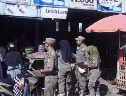 SP3 Terbit, PKL Jalan Pattimura Batang Bongkar Lapak Mandiri