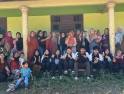 Tak Hanya 3M Plus, Ibu-ibu PKK Desa Ngre​den Belajar Membuat Spray Antinyamuk dari Serai