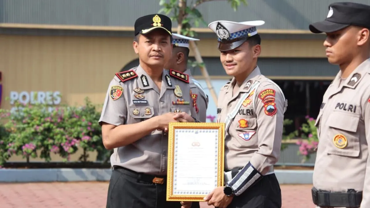 Apresiasi Prestasi Anggota, Kapolres Semarang Beri Penghargaan