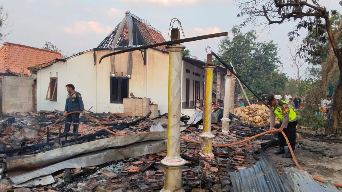Tiga Motor Ludes dalam Kebakaran Rumah di Karangrayung Grobogan